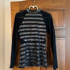 Venus mesh top with sequence